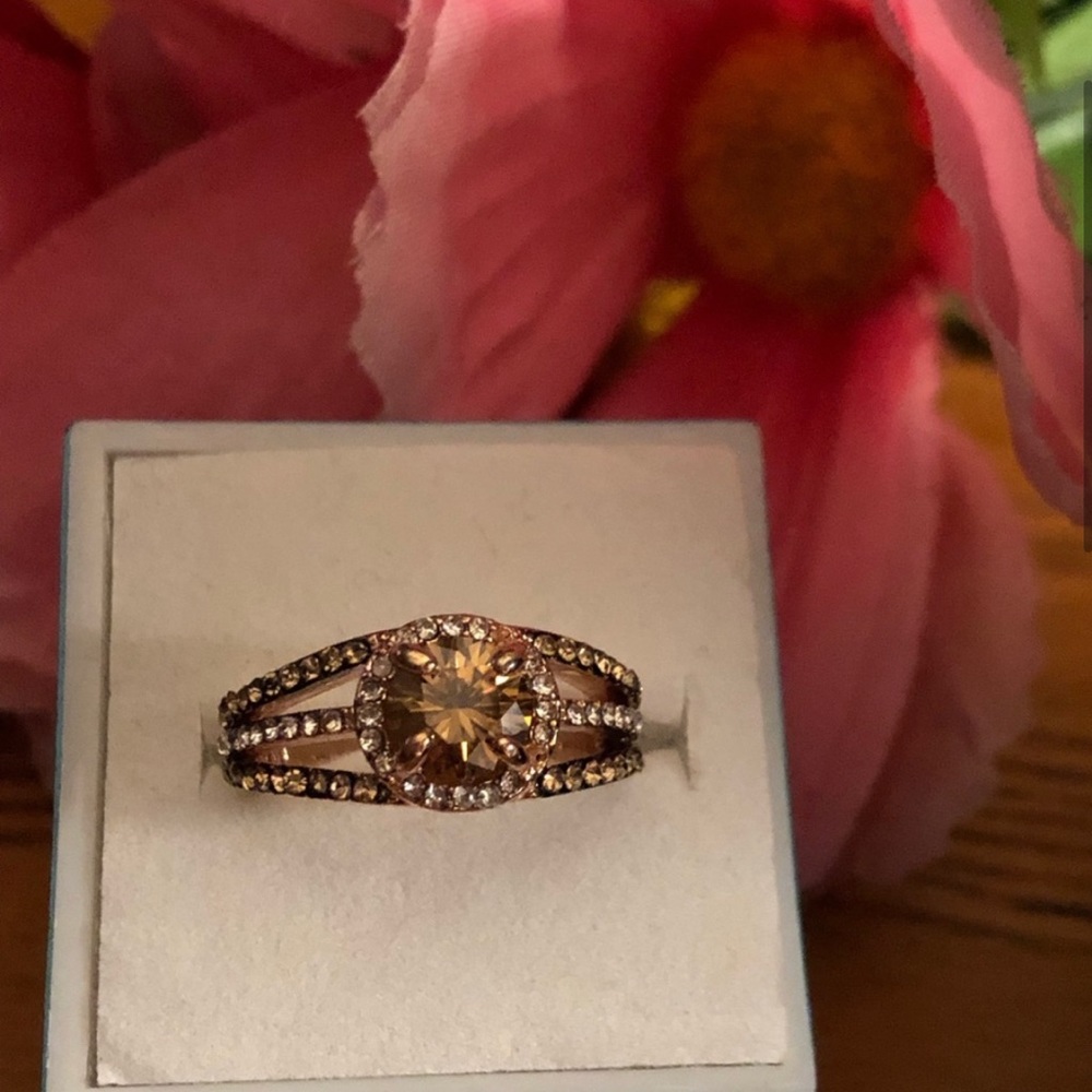 ✨Genuine Champagne Moissanite ring✨🤎